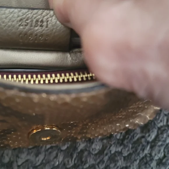 GORGEOUS VINTAGE PYTHON SNAKE CROSSBODY GUCCI BAG - Picture 14 of 16